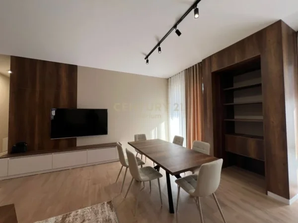 Tirane, jepet me qera apartament 2+1+Ballkon Kati 2, 124 m² 2.000 € (Rezidenca Green Valley)