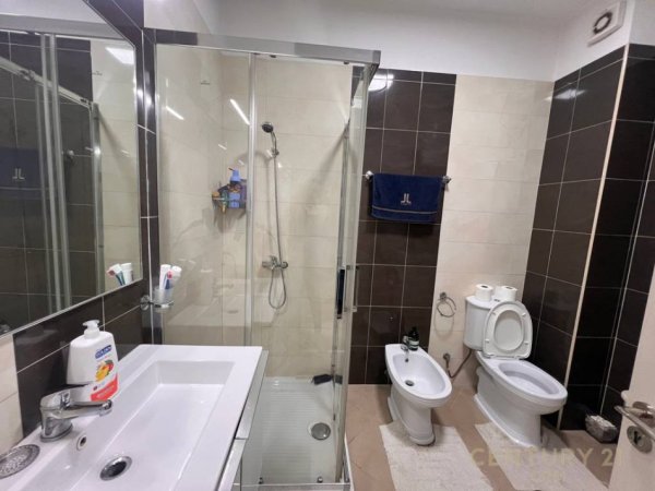 Tirane, shitet apartament 1+1 Kati 1, 130 m² 230.000 € (Hipoteka)