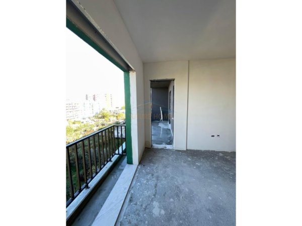 Tirane, shitet apartament 2+1 Kati 4, 105 m² 84.320 € (KAMEZ)