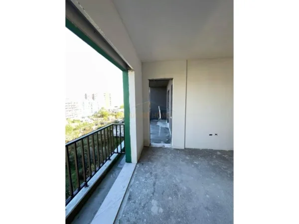 Tirane, shitet apartament 2+1 Kati 4, 105 m² 84.320 € (KAMEZ)
