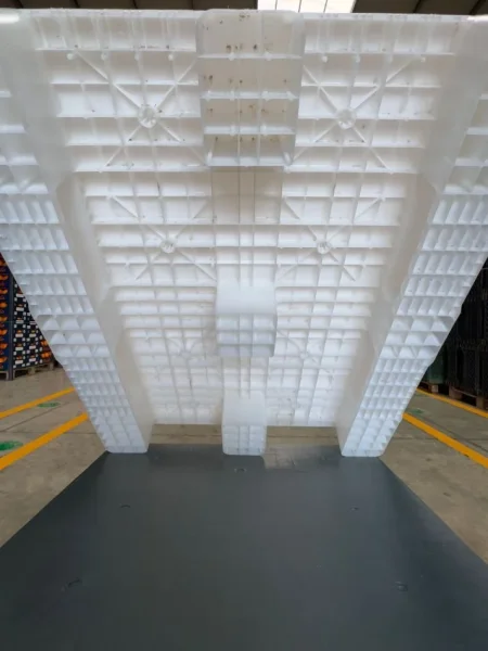 SHITEN PALETA PLASTIKE HDPE – TË REJA