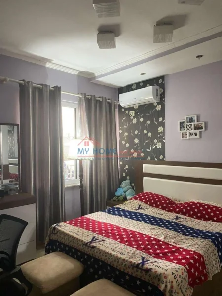 Tirane, shitet apartament 2+1+Ballkon Kati 7, 100 m² 165.000 € (Fresku)