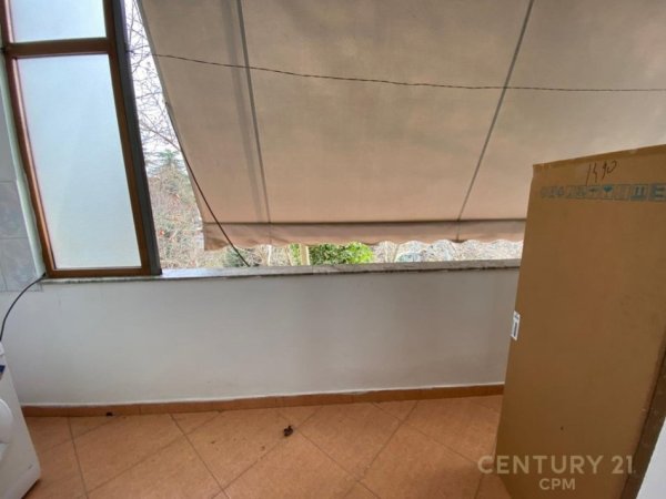 Tirane, jap me qera apartament 1+1 Kati 4, 35 m² 420 € (Vasil Shanto)