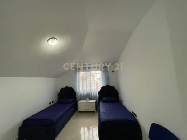 Tirane, jap me qera apartament 2+1 Kati 5, 135 m² 750 € (Liqeni Thate)