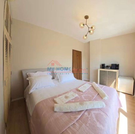 Tirane, jepet me qera apartament+verande | Penthouse 2+1+Ballkon Kati 10, 145 m² 1.200 € (Rruga Ibrahim Rugova)