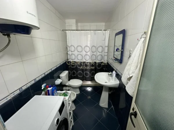 Tirane, jap me qera apartament 2+1 Kati 4, 71 m² 570 € (Nisharaku)