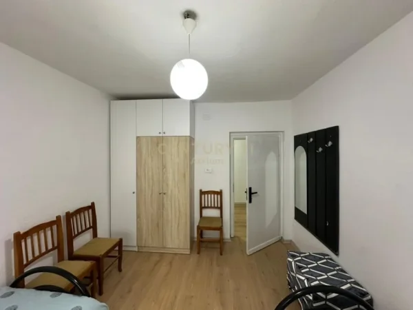 Tirane, jap me qera apartament 2+1 Kati 4, 71 m² 570 € (Nisharaku)