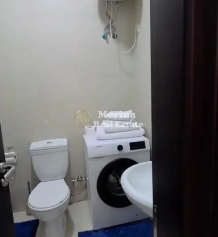 Tirane, jepet me qera apartament 1+1+Ballkon Kati 5, 60 m² 550 € (Rruga e Kavajes)