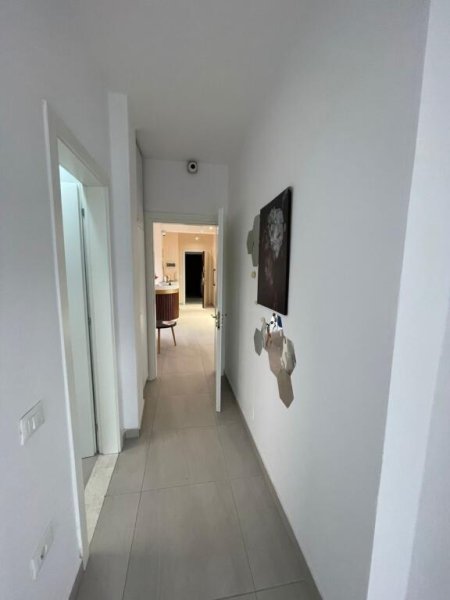 Tirane, shitet apartament+verande | Penthouse 3+1+Ballkon Kati 8, 116 m² 261.000 € (selvia)