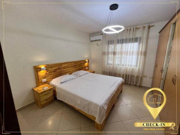 Tirane, jepet me qera apartament 1+1+Aneks+Ballkon , 65 m² 500 € (Rruga Karl Gega)