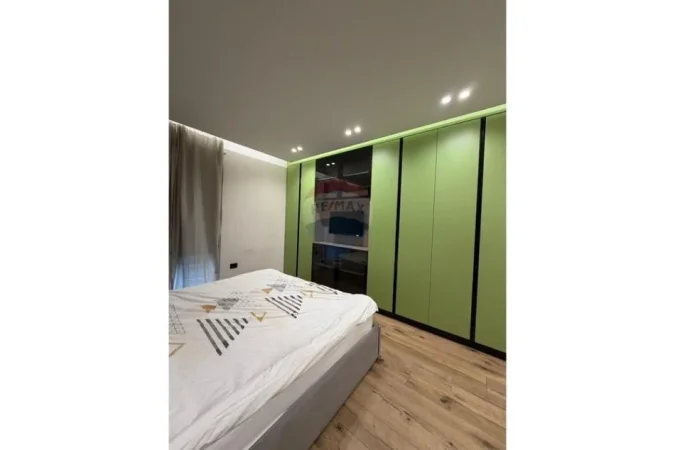 Tirane, jepet me qera apartament 2+1+Aneks+Ballkon Kati 4, 115 m² 1.500 € (Olimpiku)