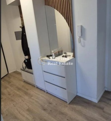 Tirane, jepet me qera apartament 2+1 Kati 6, 96 m² 600 € (Univers City)