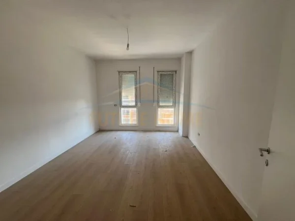 Tirane, shitet apartament 2+1+2,  Kati 6, 99 m² 113.000 € (Univers City, QTU)