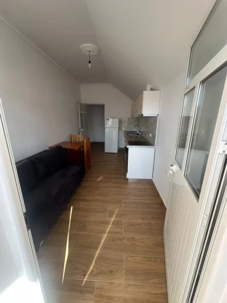 Tirane, jap me qera Vile 2+1 Kati 3, 70 m² 300 € (Idriz dollaku)
