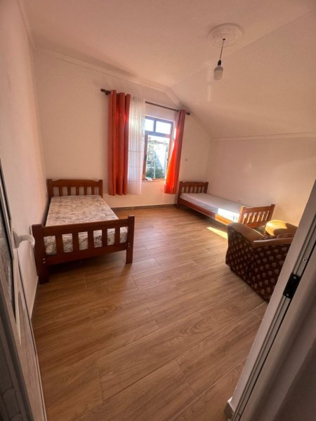 Tirane, jap me qera Vile 2+1 Kati 3, 70 m² 300 € (Idriz dollaku)