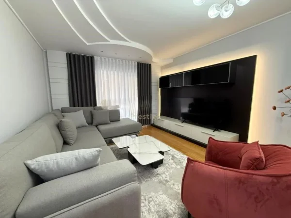 Tirane, jepet me qera apartament 2+1 Kati 7, 120 m² 1.500 € (rruga e elbasanit)