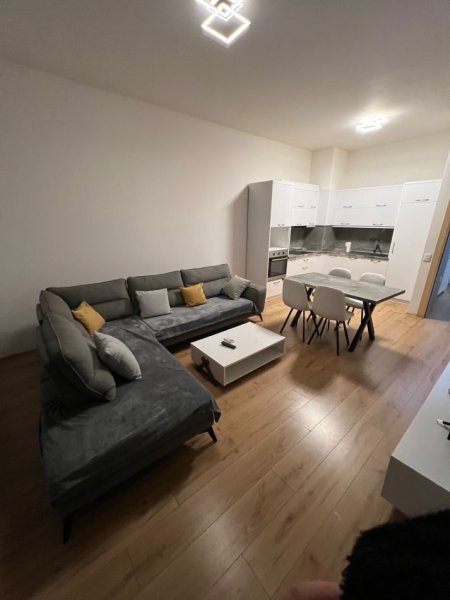 Tirane, jepet me qera apartament 1+1+Ballkon Kati 4, 73 m² 750 € (Kompleksi Square 21)