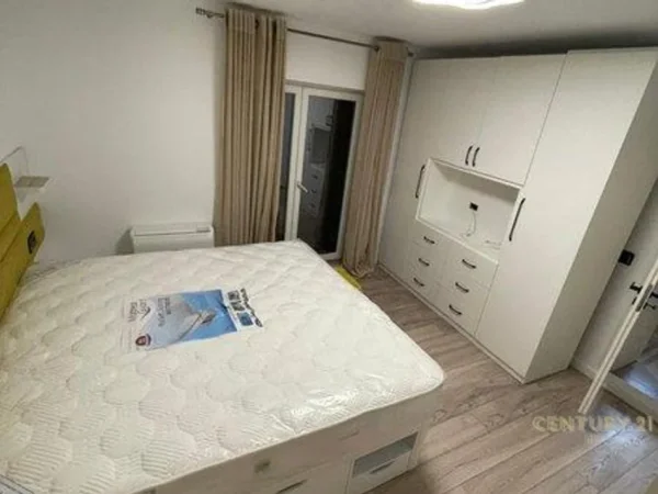 Tirane, shitet apartament 3+1 Kati 3, 129 m² 280.000 € (RRUGA E DURRESIT)