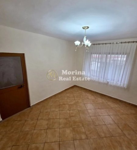 Tirane, jepet me qera apartament 1+1 Kati 1, 75 m² 300 € (Shkolla e Bashkuar)