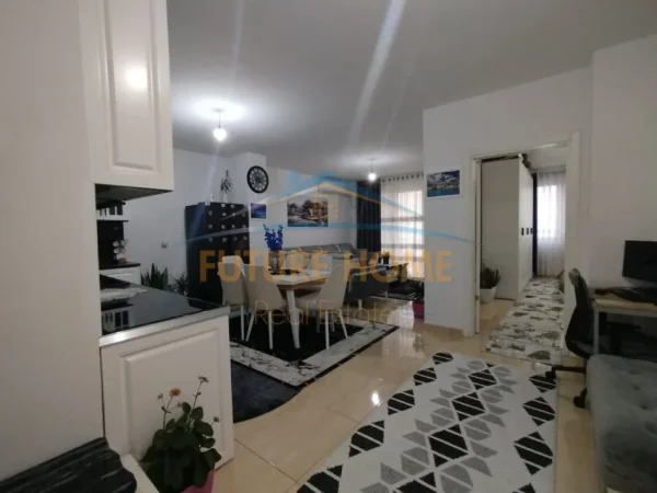 shitet apartament 1+1 Kati 9, 96 m² 120.000 € (Kamez)