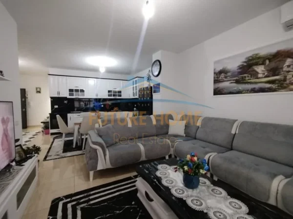 shitet apartament 1+1 Kati 9, 96 m² 120.000 € (Kamez)