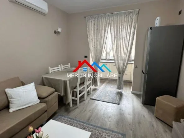 Tirane, jepet me qera apartament 2+1+Ballkon Kati 2, 75 m² 700 € (RRUGA VIKTOR EFTIMIU,VASIL SHANTO)