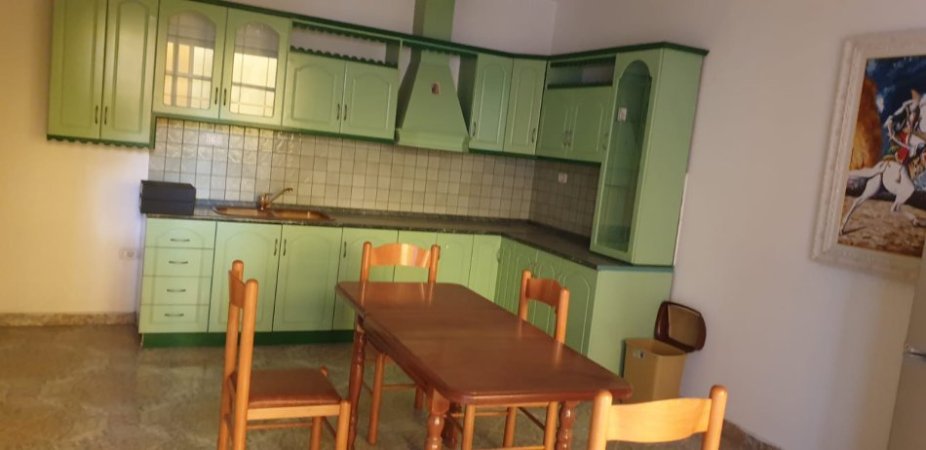 Tirane, jepet me qera zyre Kati 6, 70 m² 850 € (BLLOK)