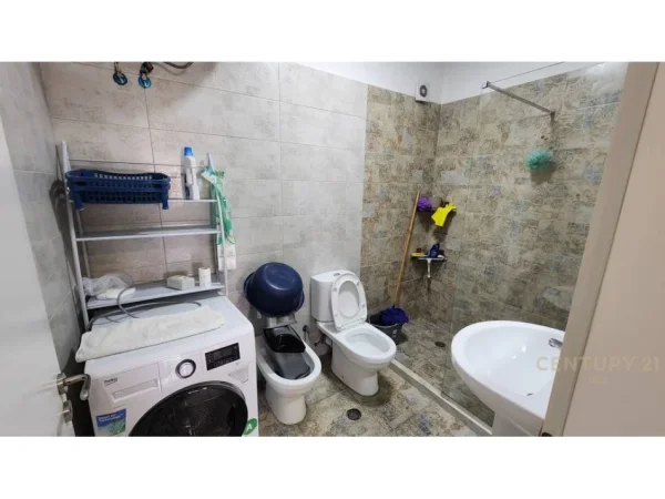 Tirane, shitet apartament 2+1 Kati 3, 86 m² 220.000 € (21 Dhjetori)