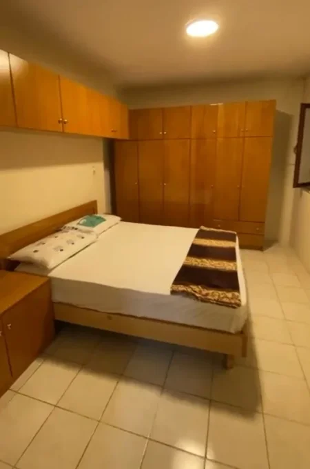 Tirane, jepet me qera apartament 2+1+Ballkon Kati 3, 55 m² 550 € (Bulevardi Zogu i 1)