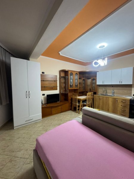 Tirane, jepet me qera garsoniere Kati 6, 35 m² 28.000 leke