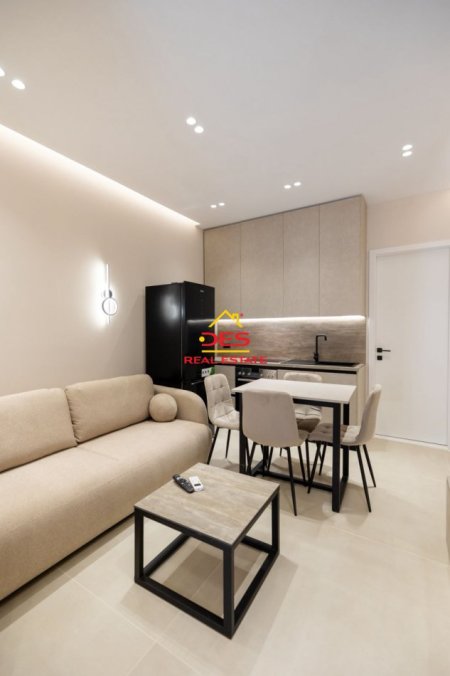 Vlore, shitet apartament 1+1 Kati 1, 110 m² 215.000 € (Rruga Gjergj Kastrioti)