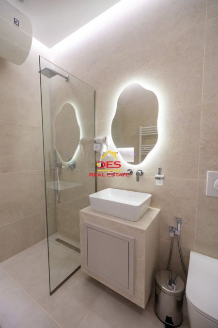 Vlore, shitet apartament 1+1 Kati 1, 110 m² 215.000 € (Rruga Gjergj Kastrioti)