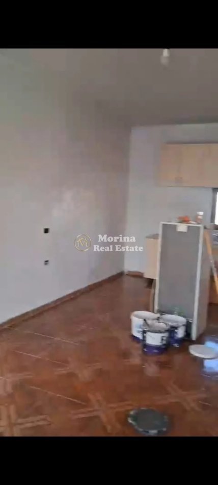 Tirane, jepet me qera apartament 2+1 Kati 2, 214 m² 350 € (Kamez)