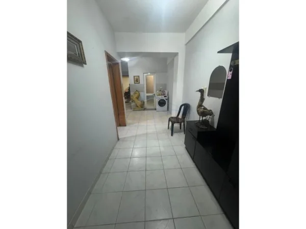 Tirane, shitet apartament 2+1 Kati 1, 106 m² 255.000 € (SHESHI WILLSON)