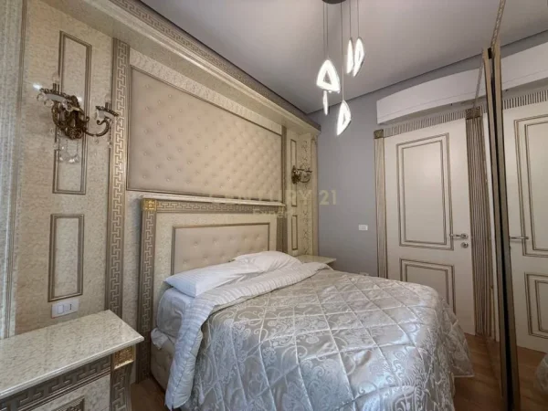 Tirane, jepet me qera apartament 3+1 Kati 7, 145 m² 1.600 € (Delijorgji)