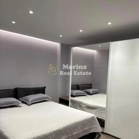 Tirane, jepet me qera apartament 1+1 Kati 1, 60 m² 700 € (Stacioni i Trenit)