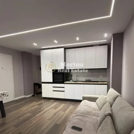 Tirane, jepet me qera apartament 1+1 Kati 1, 60 m² 700 € (Stacioni i Trenit)