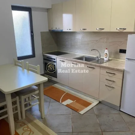 Tirane, jepet me qera shtepi 1+1 Kati 1, 60 m² 350 € (Selite)