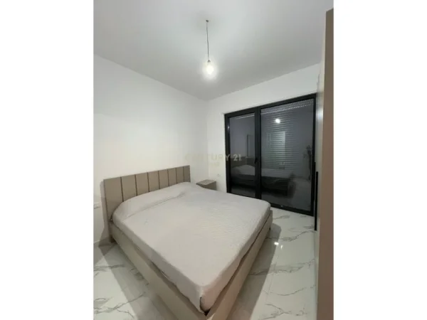 Tirane, jepet me qera apartament 2+1 Kati 2, 105 m² 700 € (Bulevardi i Ri)