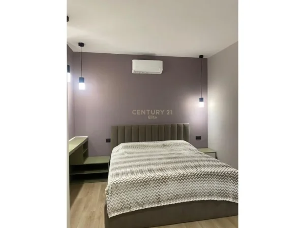 Tirane, jepet me qera apartament 2+1 Kati 3, 107 m² 1.500 € (Rruga e Kosovarve)