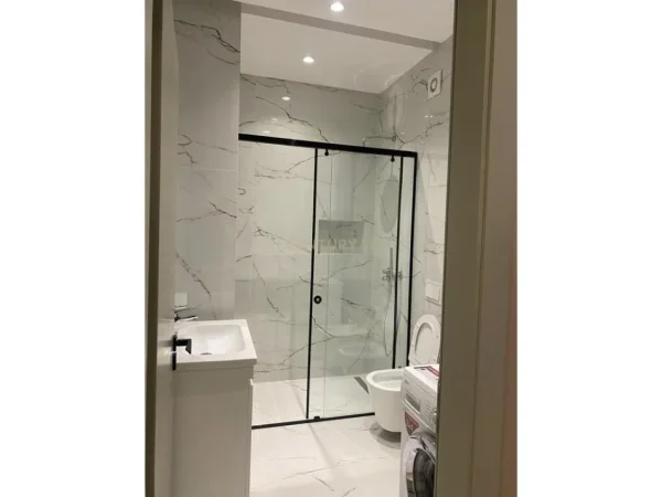 Tirane, jepet me qera apartament 2+1 Kati 3, 107 m² 1.500 € (Rruga e Kosovarve)