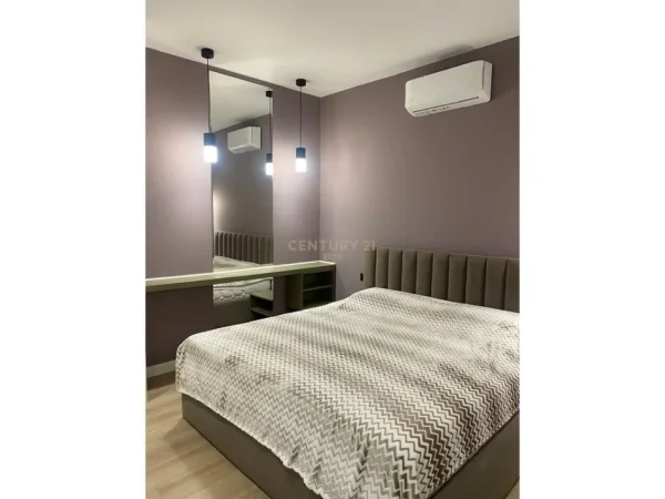 Tirane, jepet me qera apartament 2+1 Kati 3, 107 m² 1.500 € (Rruga e Kosovarve)