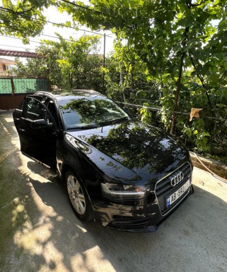 Tirane, shes makine Audi A4 Avant 2.0 tdi Viti 2012 Nafte, e zeze automatik Klima 227.000 km 6.300 €