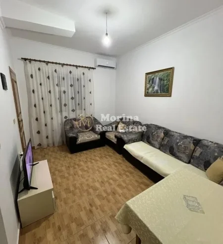 Tirane, jepet me qera shtepi 1+1 Kati 2, 50 m² 300 € (Laprake)