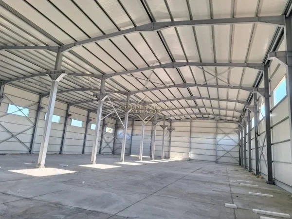 Durres, jepet me qera , 150.000 m² 2.500 € 