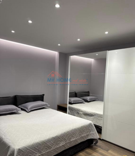 Tirane, jepet me qera apartament 1+1+Ballkon Kati 1, 60 m² 700 € (Rruga Haxhi Hysen Dalliu)