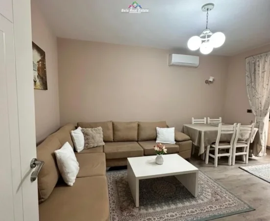 Tirane, jepet me qera apartament 2+1+Ballkon Kati 2, 75 m² 700 € (Prane Keshit)