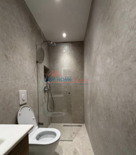 Tirane, jepet me qera apartament 1+1+Ballkon Kati 1, 60 m² 700 € (Rruga Haxhi Hysen Dalliu)