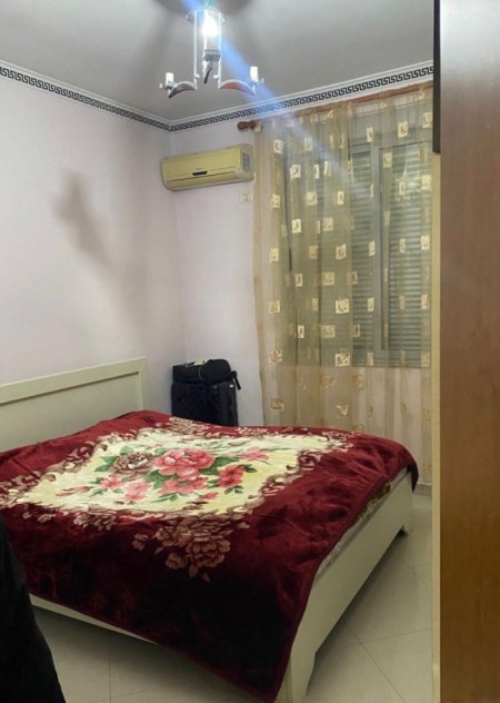 Tirane, jepet me qera apartament 2+1+Ballkon Kati 4, 100 m² 600 € 