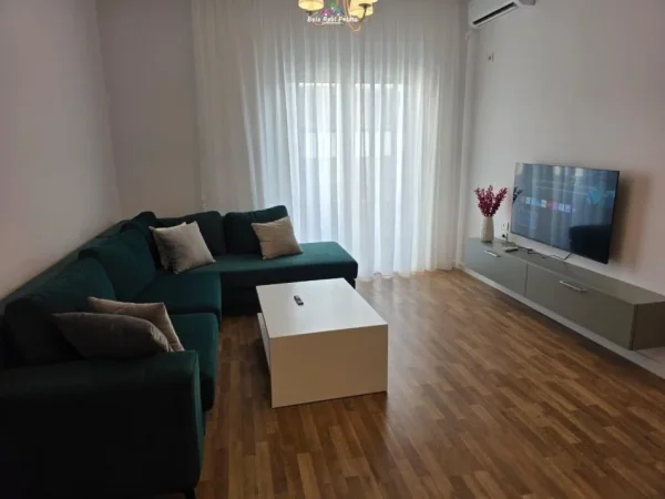 Tirane, jepet me qera apartament 1+1 Kati 5, 70 m² 625 € (Bulevardi Gjergj Fishta, prane Delijorgjit)